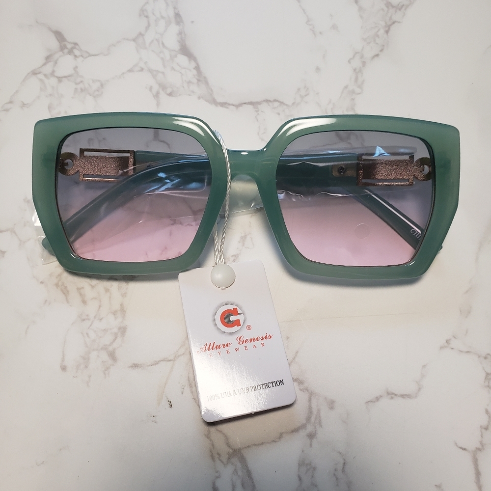 Women's Luxury Sunglasses.